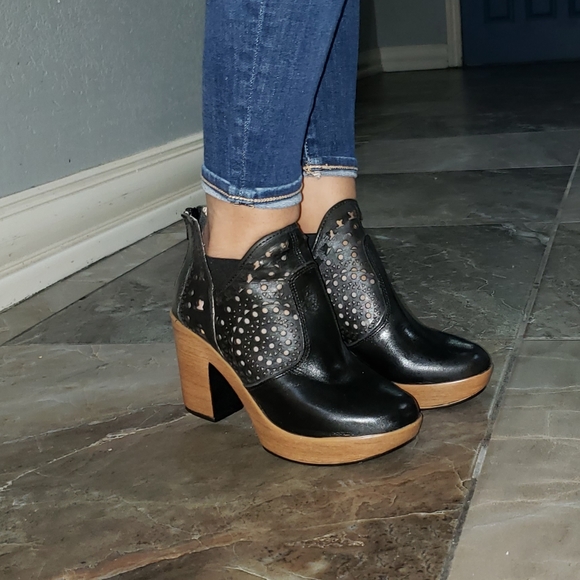 Leather booties - Picture 14 of 14